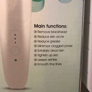 Other - 4 in 1 Blackhead Remover Other - 4 in 1 Blackhead Remover
